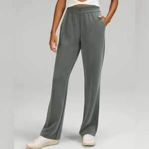 Lululemon Softstreme pant size 4